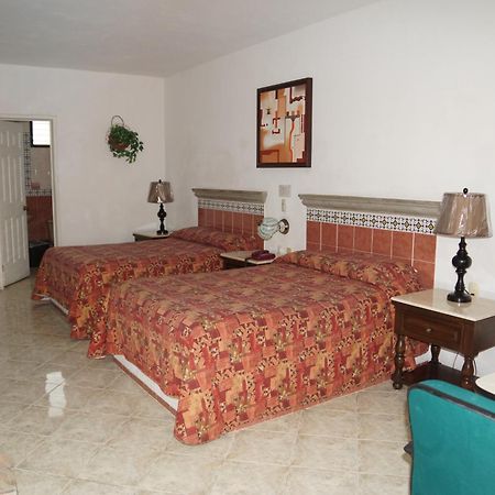 Hotel Doralba Inn Mérida Buitenkant foto