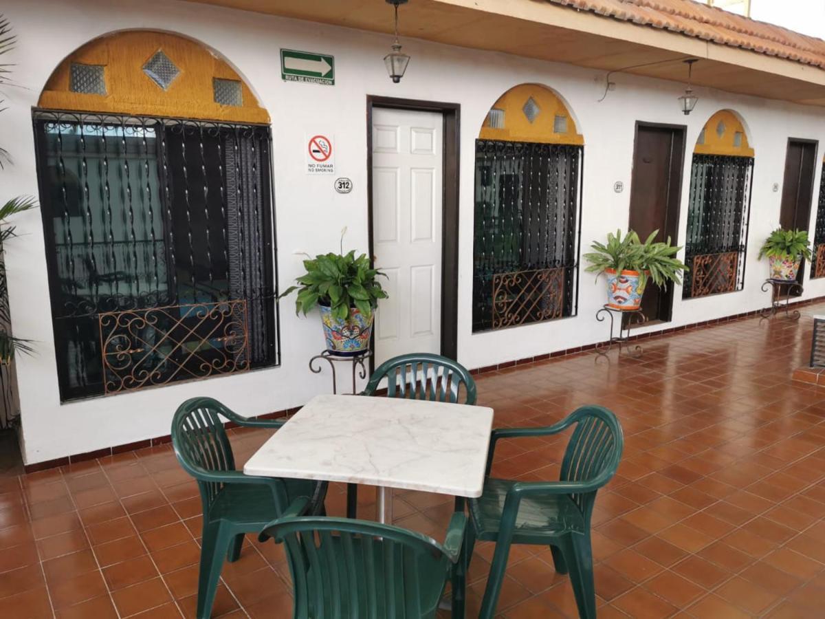 Hotel Doralba Inn Mérida Buitenkant foto