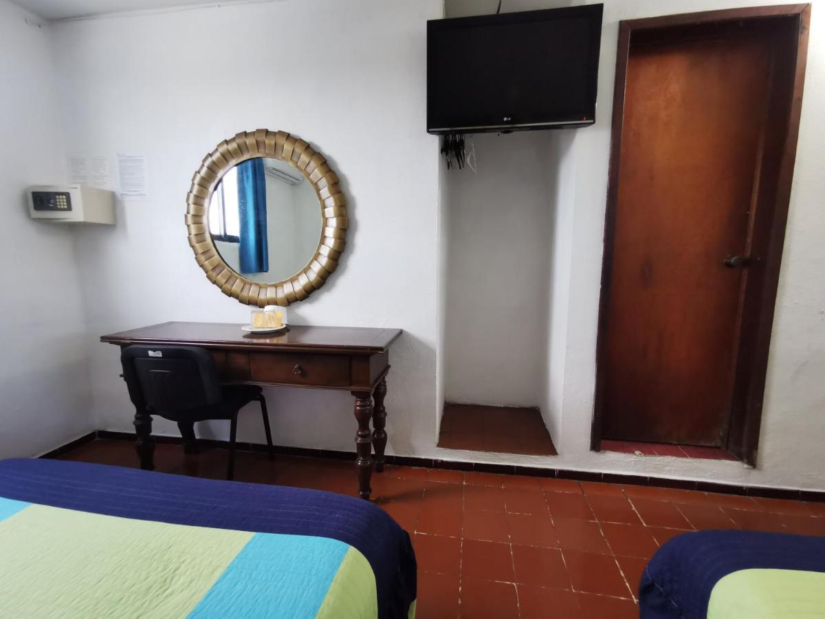 Hotel Doralba Inn Mérida Buitenkant foto
