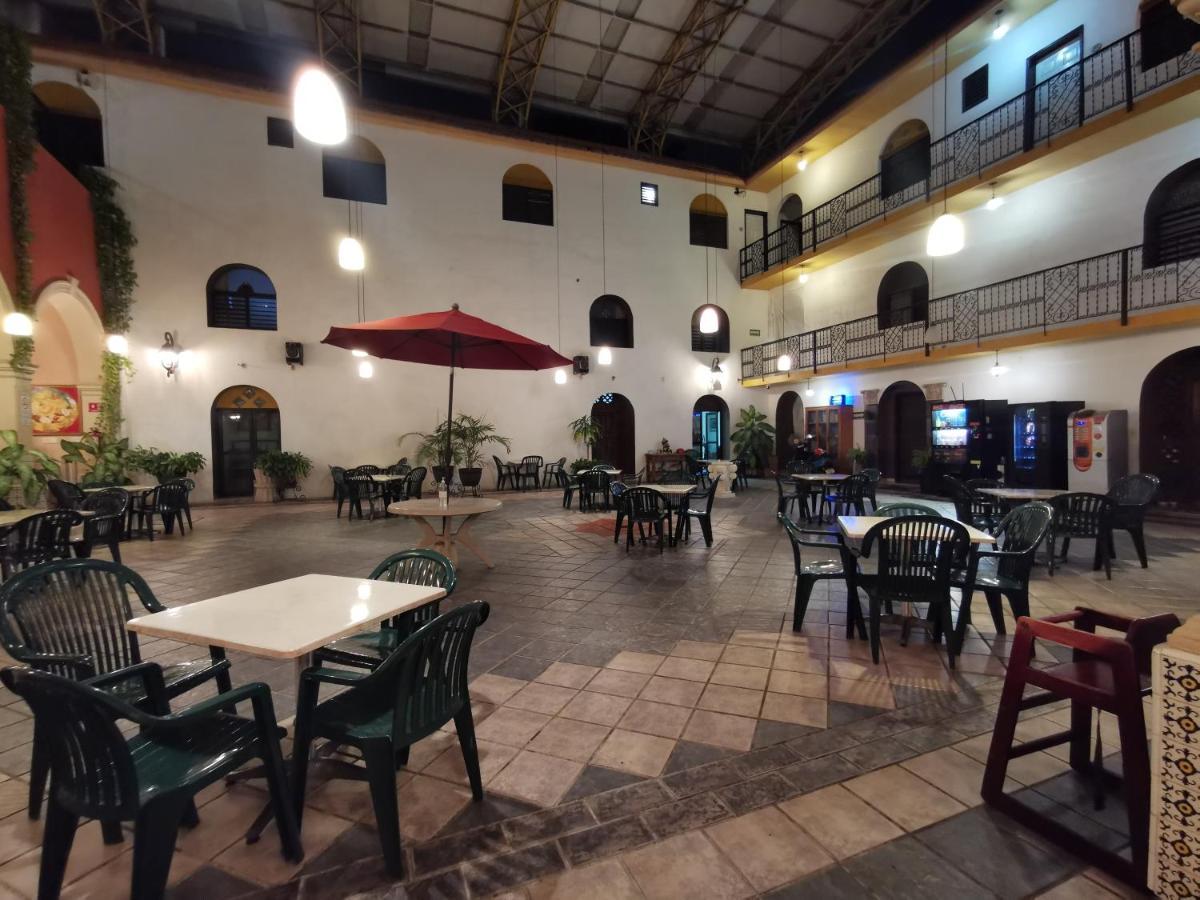 Hotel Doralba Inn Mérida Buitenkant foto