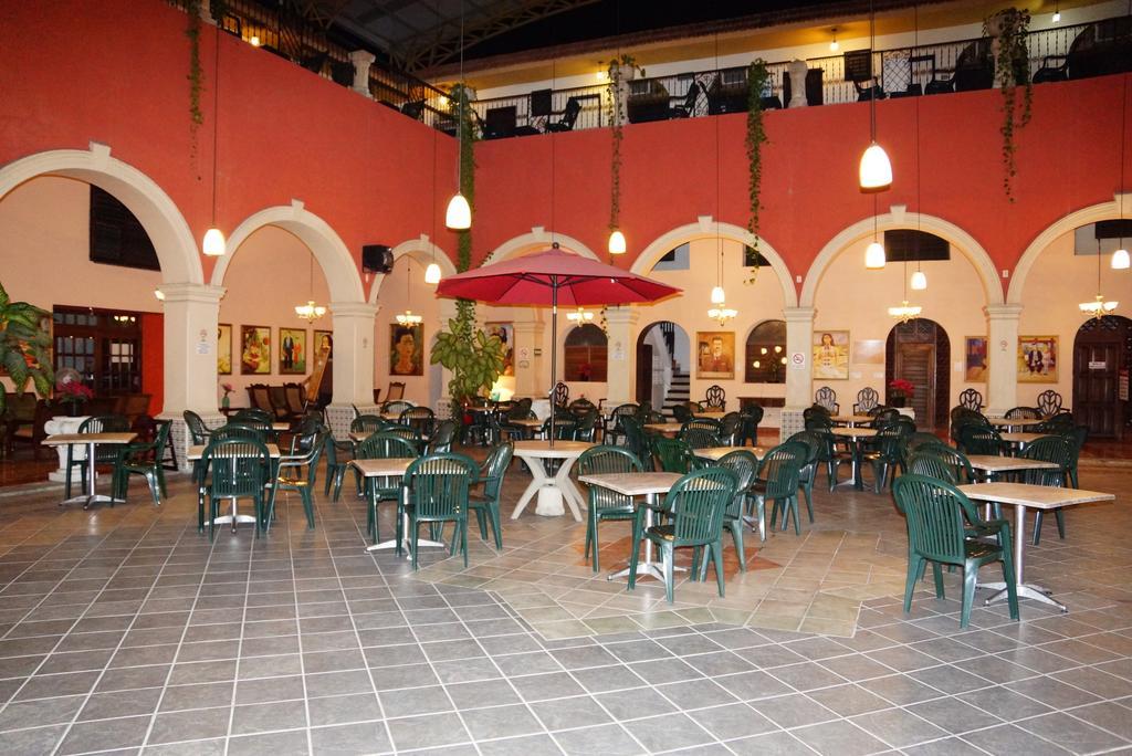 Hotel Doralba Inn Mérida Buitenkant foto