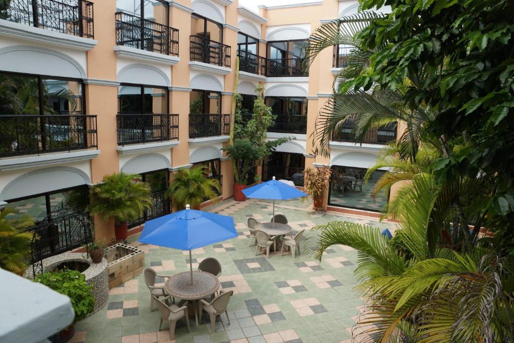 Hotel Doralba Inn Mérida Buitenkant foto